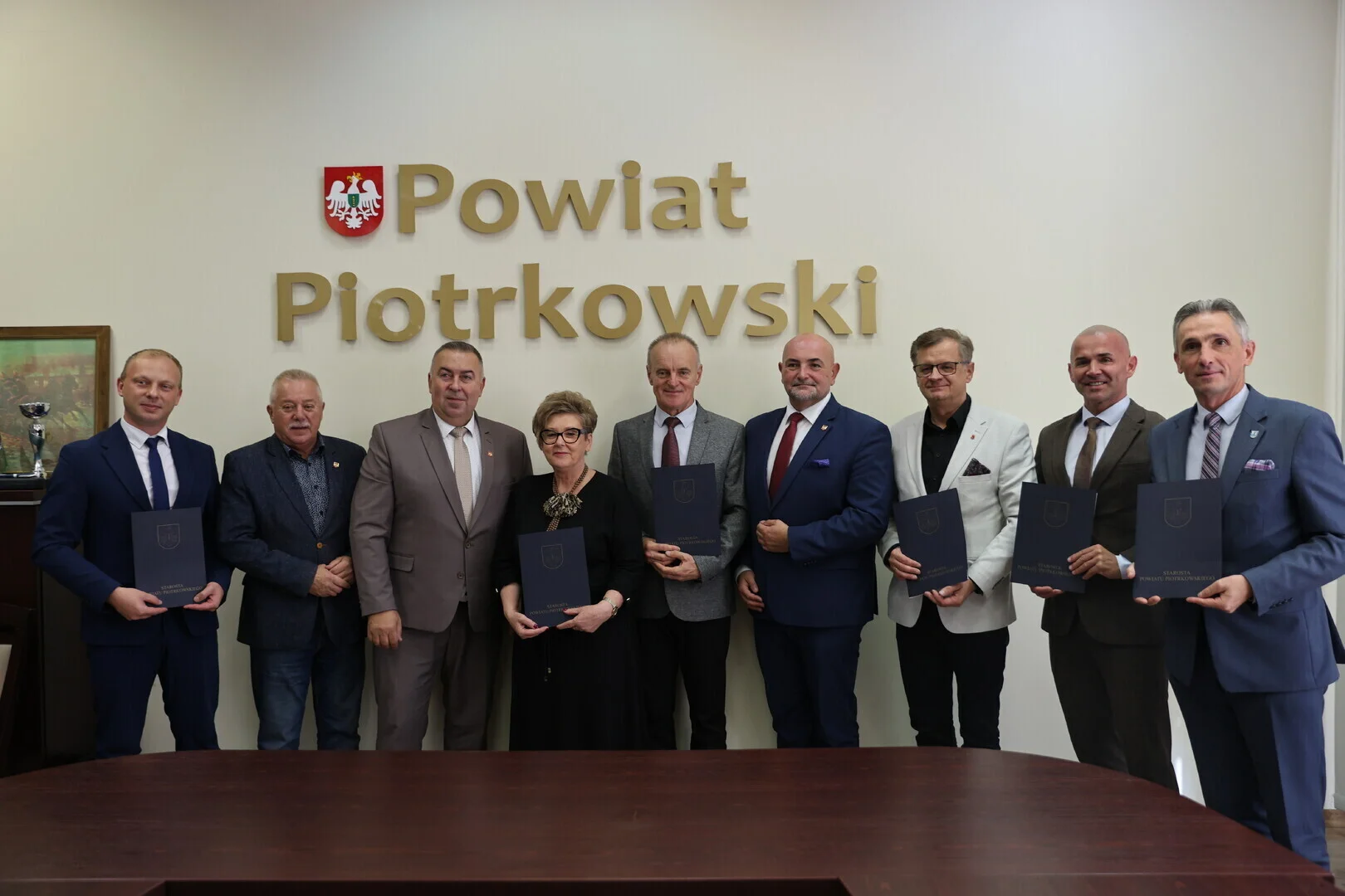Pomoc prawna na miejscu: Piotrków podpisał porozumienia z siedmioma gminami