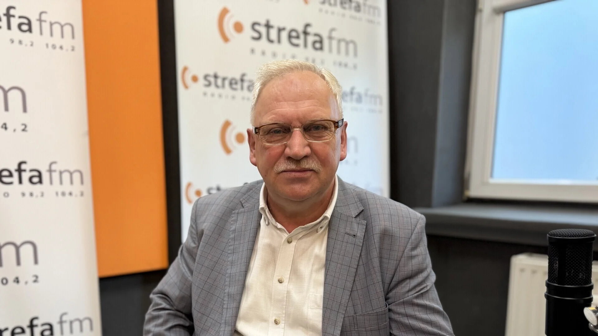 Bezpieczeństwo w piotrkowskim Chrobrym. Dyrektor o wejściach i monitoringu