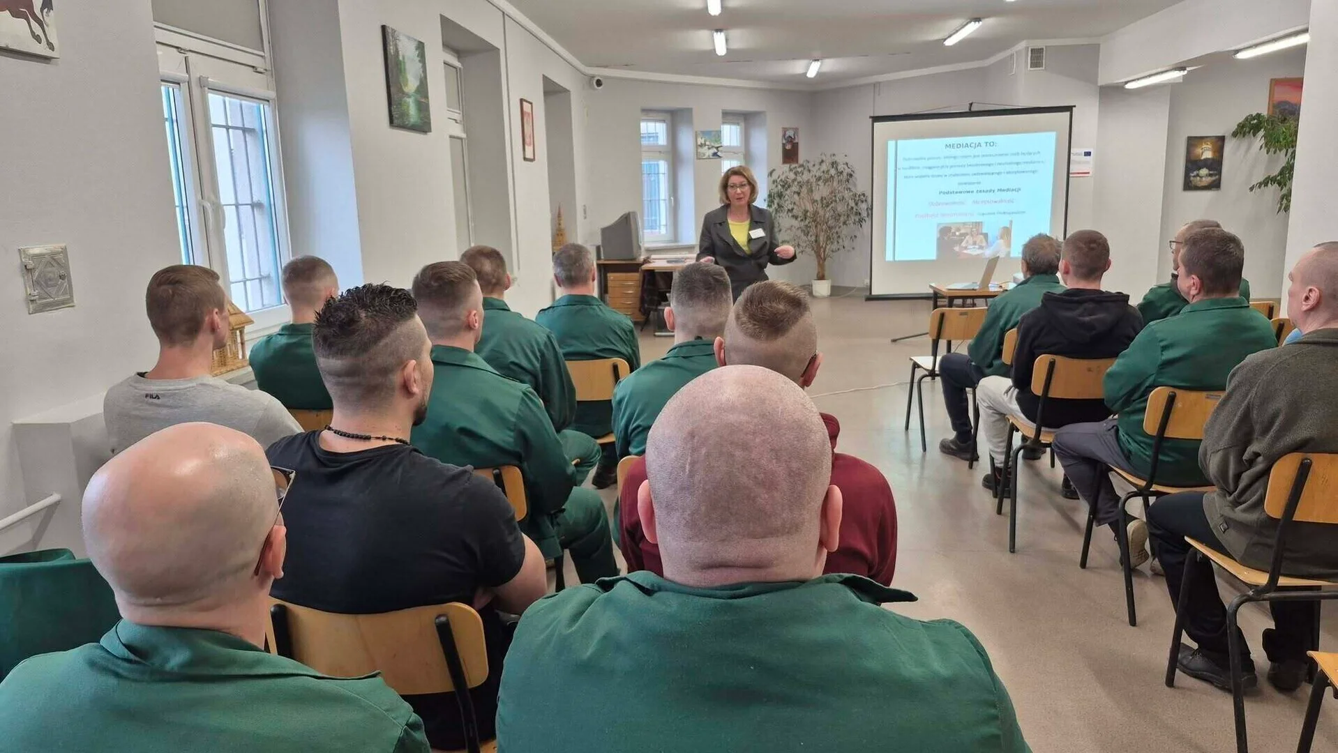 W Areszcie Śledczym w Piotrkowie Trybunalskim zorganizowano spotkanie z mediatorką Mileną Zuchorą-Grzejdziak.
