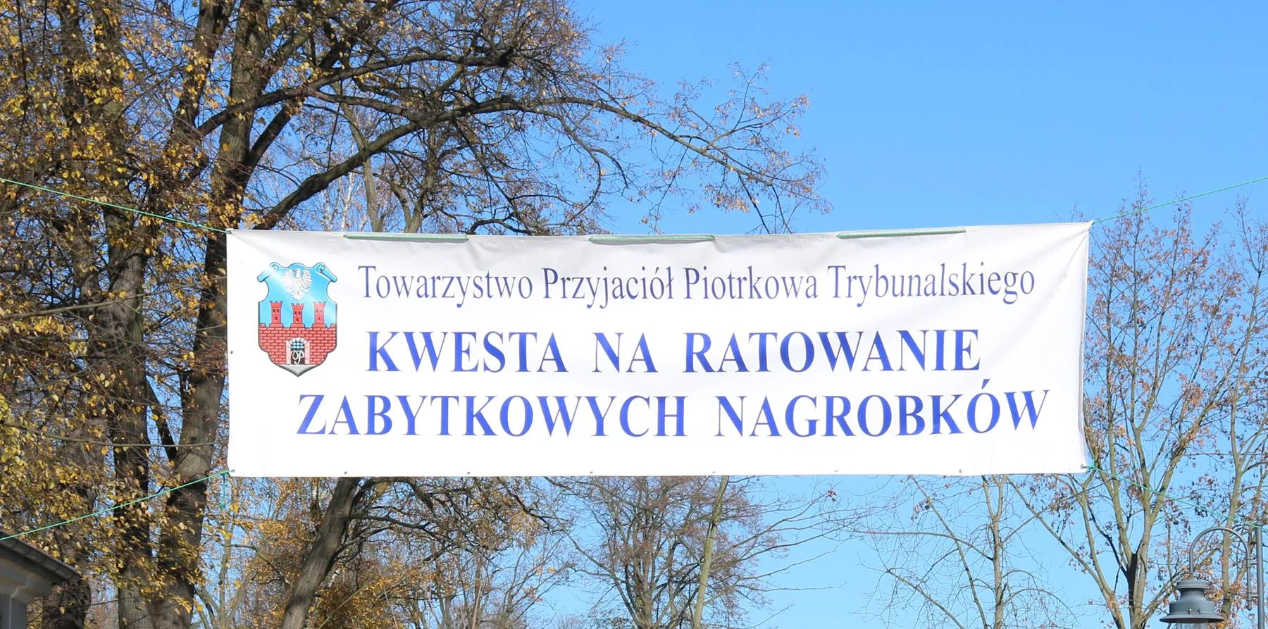 Trwa 39. kwesta na ratowanie zabytkowych nagrobków na Starym Cmentarzu Rzymskokatolickim w Piotrkowie Trybunalskim